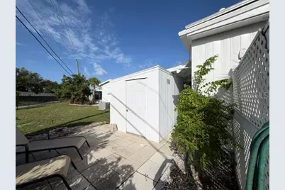 857 S Green Circle, Venice, FL 34285 - Photo 20