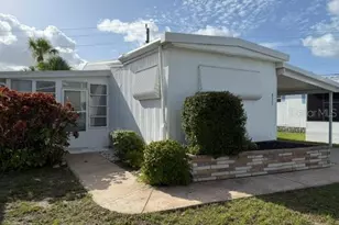 857 S Green Cir, Venice, FL 34285 - Photo 1