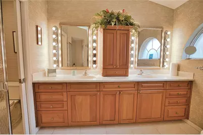 1191 Harbor Town Way, Venice, FL 34292 - Photo 20