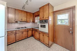 730 S Venice Blvd, Venice, FL 34293 - Photo 4