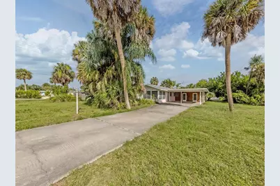 730 S Venice Boulevard, Venice, FL 34293 - Photo 2