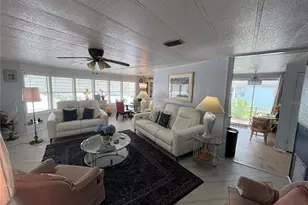 900 Jolanda Cir, Venice, FL 34285 - Photo 8