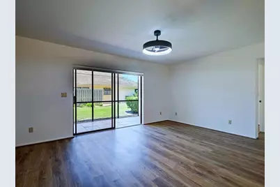 2004 Longpointe Circle #E2, Venice, FL 34293 - Photo 12