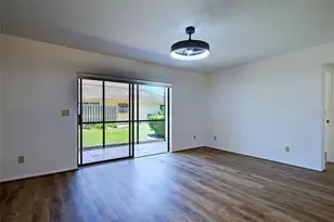 2004 Longpointe Cir, Venice, FL 34293 - Photo 12
