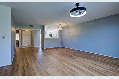 2004 Longpointe Circle #E2, Venice, FL 34293 - Photo 14