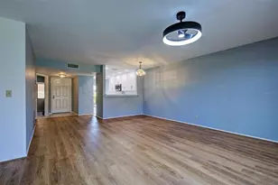 2004 Longpointe Cir, Venice, FL 34293 - Photo 14