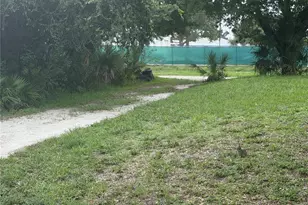 2249 Woodmere Rd, Venice, FL 34293 - Photo 18