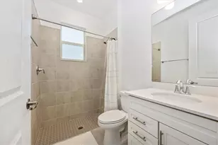 17617 Santorini Ct, Venice, FL 34293 - Photo 38