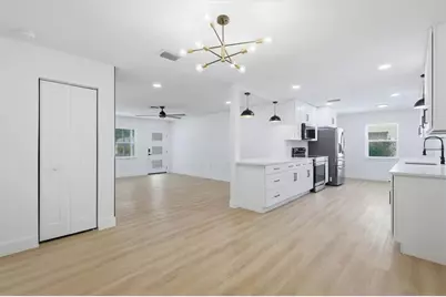 4420 W Bay Court Avenue, Tampa, FL 33611 - Photo 10