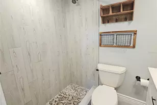 5042 Linda St, Venice, FL 34293 - Photo 20