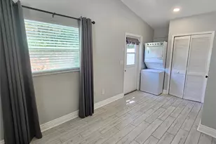 5042 Linda St, Venice, FL 34293 - Photo 14