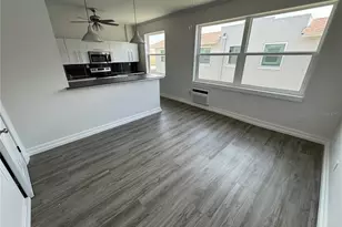 428 Armada Rd S, Venice, FL 34285 - Photo 2