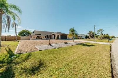 9273 Carnation Avenue, Englewood, FL 34224 - Photo 2
