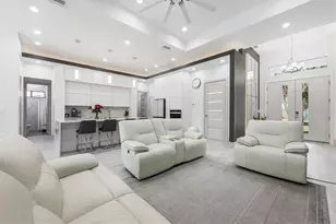 380 Cowry Rd, Venice, FL 34293 - Photo 14