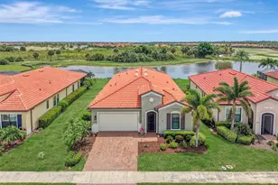 24268 Gallberry Dr, Venice, FL 34293 - Photo 2