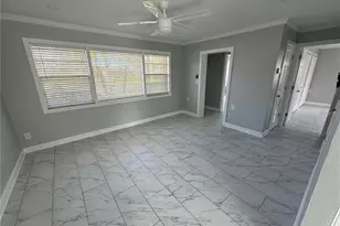 301 Colonia Ln W, Nokomis, FL 34275 - Photo 10