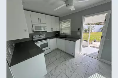 301 Colonia Lane W, Nokomis, FL 34275 - Photo 18