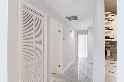1716 Lakeside Drive #1714B, Venice, FL 34293 - Photo 4