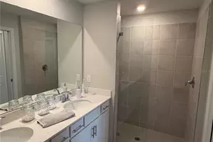 12440 Wellen Golf St, Venice, FL 34293 - Photo 14