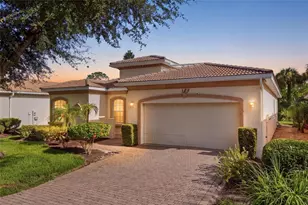 125 Rio Terra, Venice, FL 34285 - Photo 2