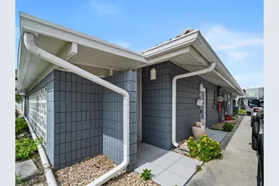 1205 Tarpon Center Drive #C1, Venice, FL 34285 - Photo 2