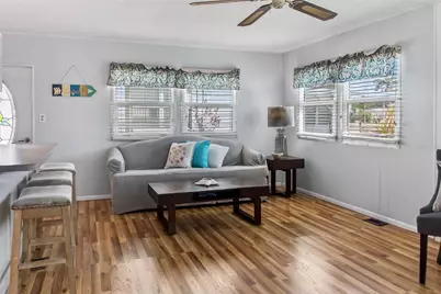 808 S Green Circle, Venice, FL 34285 - Photo 10