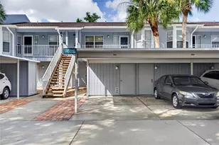 840 Bird Bay Dr W, Venice, FL 34285 - Photo 1