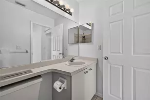 840 Bird Bay Dr W, Venice, FL 34285 - Photo 36