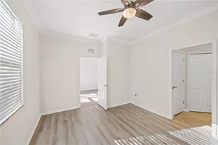 19874 Benissimo Dr, Venice, FL 34293 - Photo 12