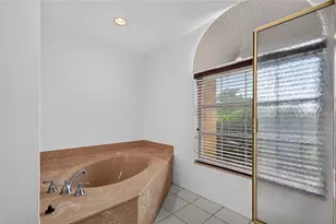 105 Jacaranda Blvd, Venice, FL 34292 - Photo 18