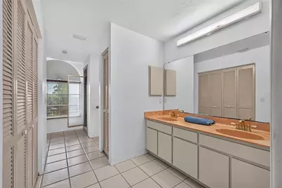 105 Jacaranda Boulevard, Venice, FL 34292 - Photo 14