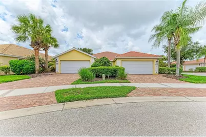 13275 Huerta Street, Venice, FL 34293 - Photo 2