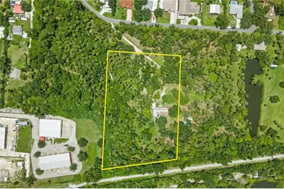 1210 Twin Lakes Avenue, Nokomis, FL 34275 - Photo 4