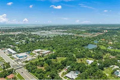 1210 Twin Lakes Avenue, Nokomis, FL 34275 - Photo 14