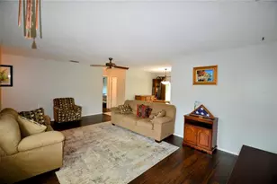 935 Kimball Rd, Venice, FL 34293 - Photo 6