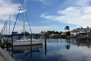942 Capri Isles Blvd, Venice, FL 34292 - Photo 38