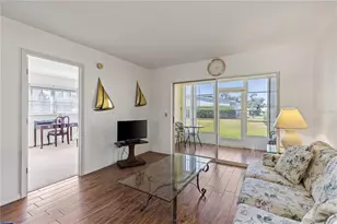942 Capri Isles Blvd, Venice, FL 34292 - Photo 16