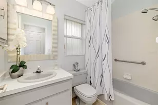 841 Bayport Cir, Venice, FL 34292 - Photo 26