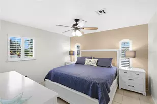 157 Hourglass Dr, Venice, FL 34293 - Photo 16