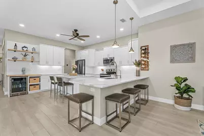 489 Arborview Lane, Venice, FL 34292 - Photo 2