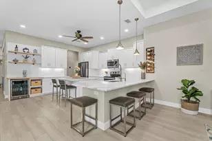 489 Arborview Ln, Venice, FL 34292 - Photo 2