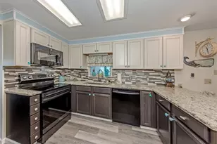 97 Lakeview Dr, North Port, FL 34287 - Photo 14