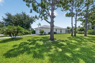 12131 Vaughan Ave, Port Charlotte, FL 33981 - Photo 34