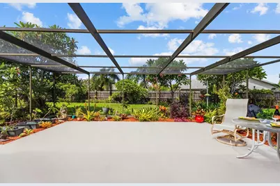 6640 Waterford Lane, Sarasota, FL 34238 - Photo 20