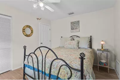 6640 Waterford Lane, Sarasota, FL 34238 - Photo 16