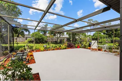 6640 Waterford Lane, Sarasota, FL 34238 - Photo 22