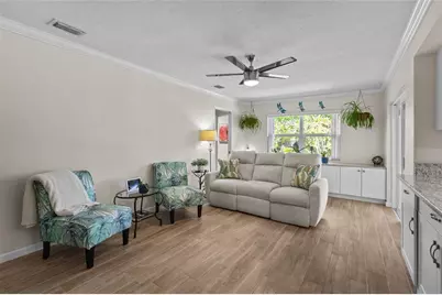 6640 Waterford Lane, Sarasota, FL 34238 - Photo 10
