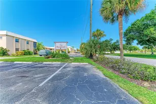 460 E Base Ave, Venice, FL 34285 - Photo 34