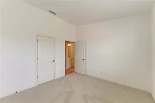 1404 Auburn Lakes Cir, Venice, FL 34292 - Photo 40