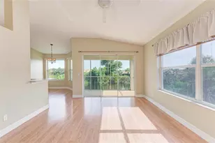 1404 Auburn Lakes Cir, Venice, FL 34292 - Photo 10